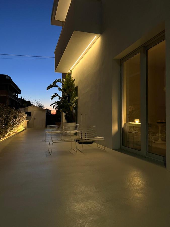 Cinziahome Boutique B&B ลิโดดิแฟร์โม ภายนอก รูปภาพ
