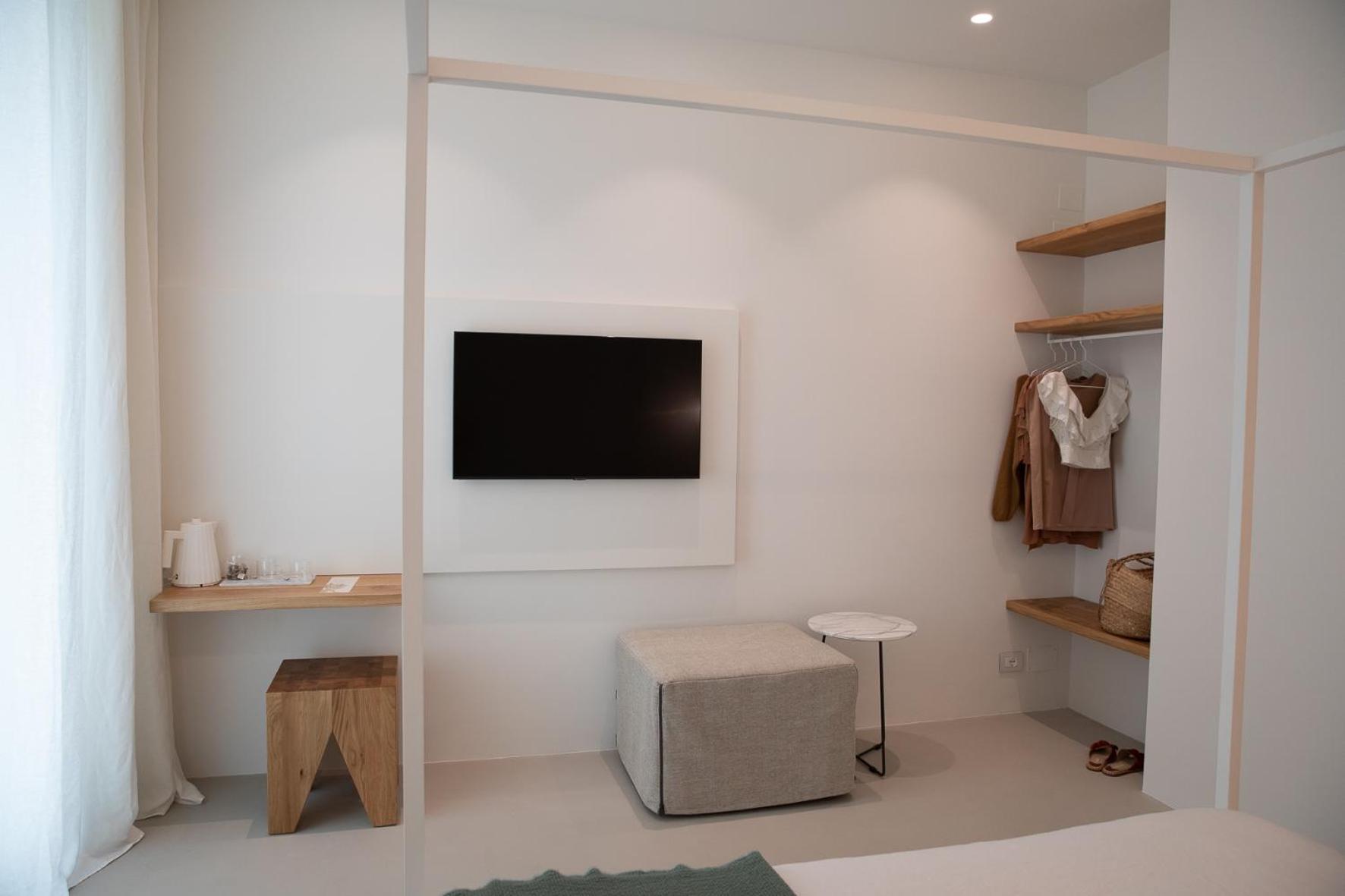 Cinziahome Boutique B&B ลิโดดิแฟร์โม ภายนอก รูปภาพ